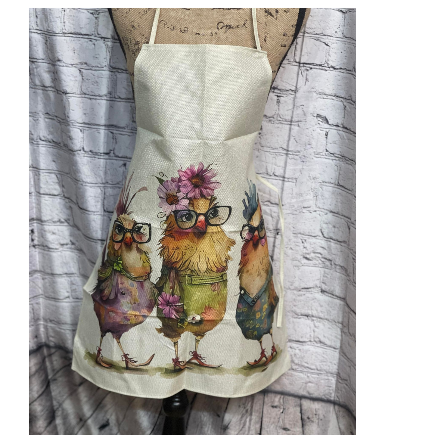 3 CHIC'S APRON