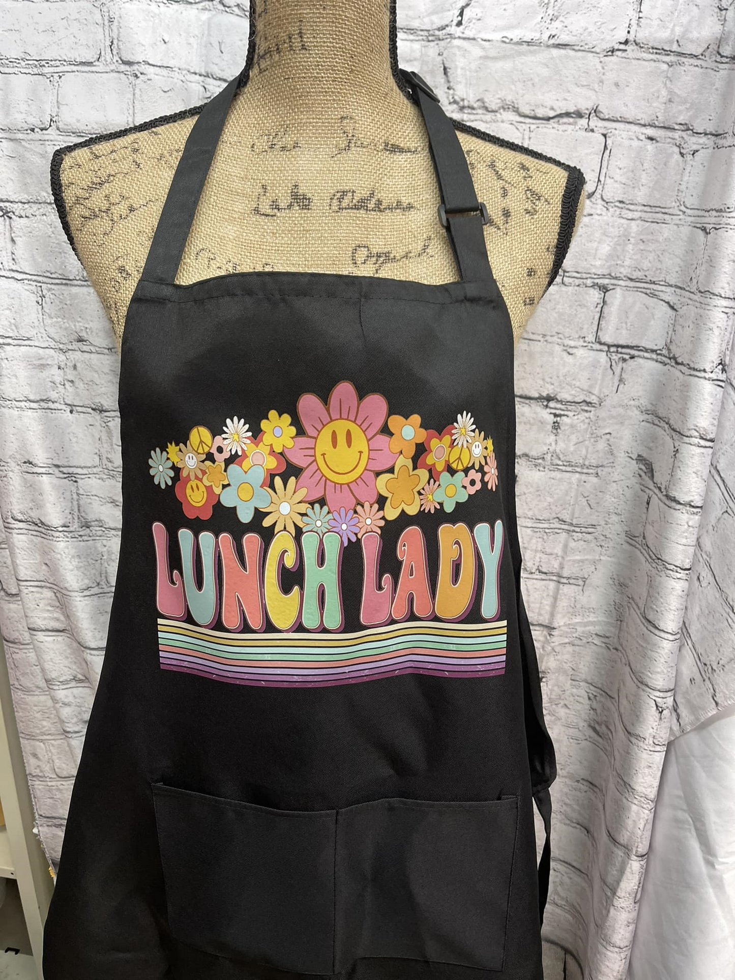 lunch lady flower smiley face.